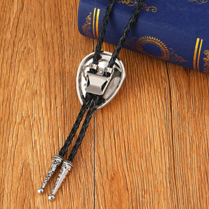 Bolo tie med örn i silver och ädelsten