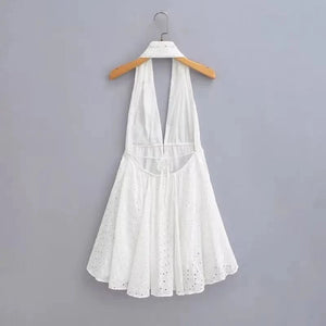 Broderad klänning vit