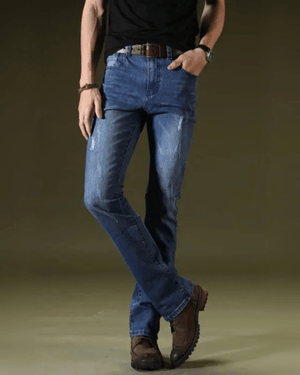 Utsvängda jeans för herr