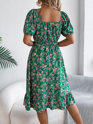 Blommig off-shoulder midiklänning