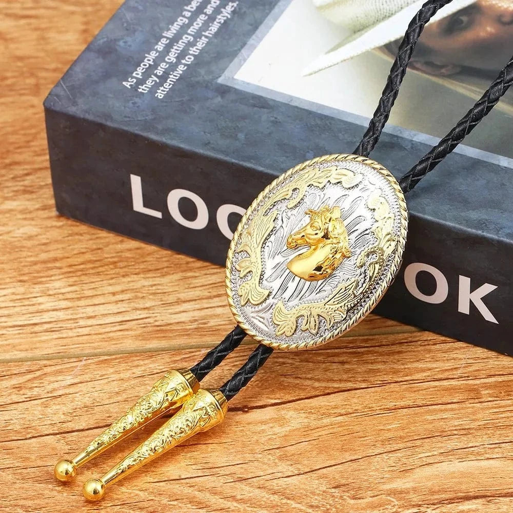 Bolo tie i silver och guld med hästmotiv Guld