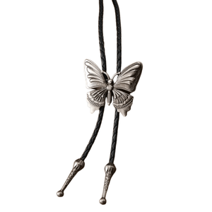 Bolo tie med fjäril i metall Silver