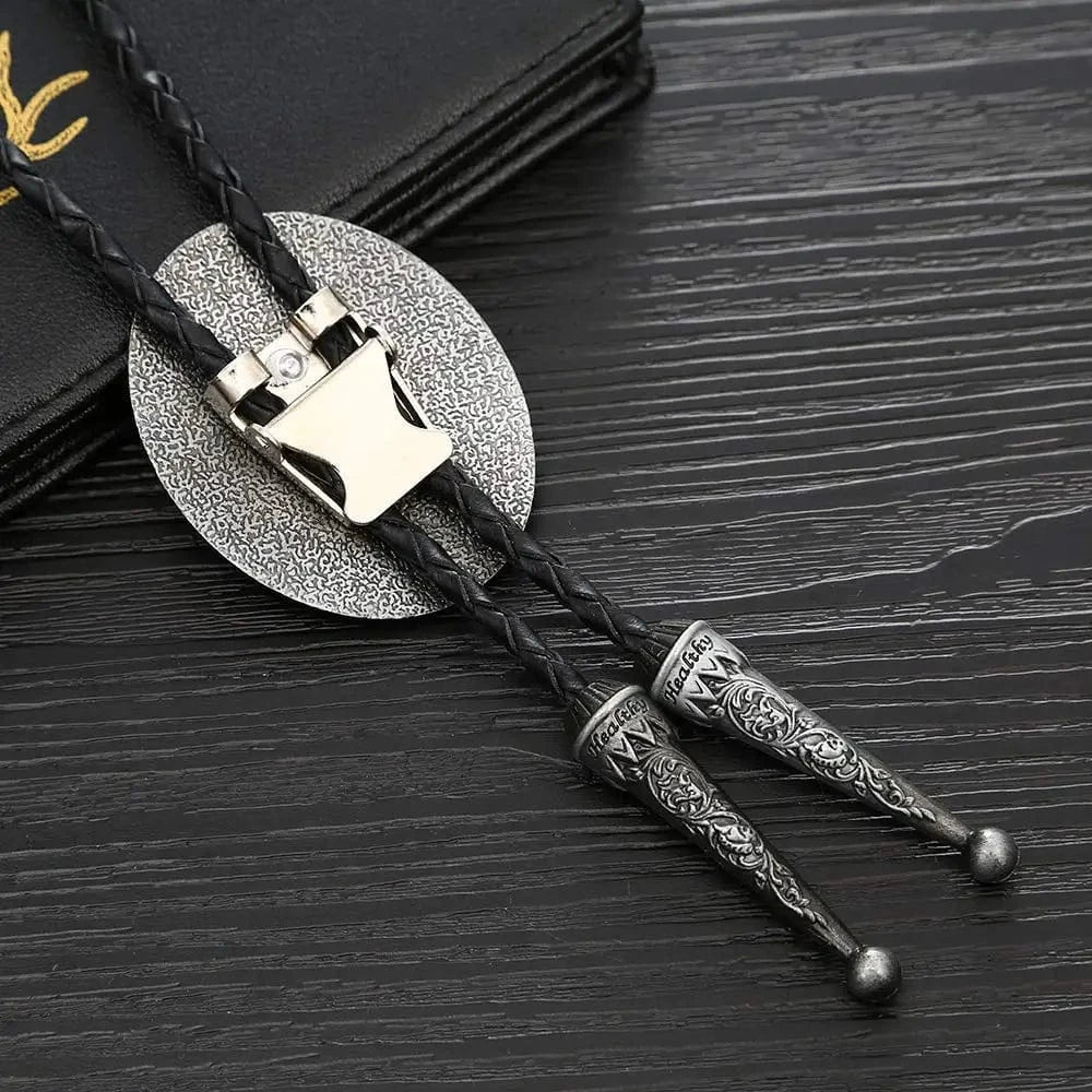 Bolo tie med röd sten och geometrisk design Röd
