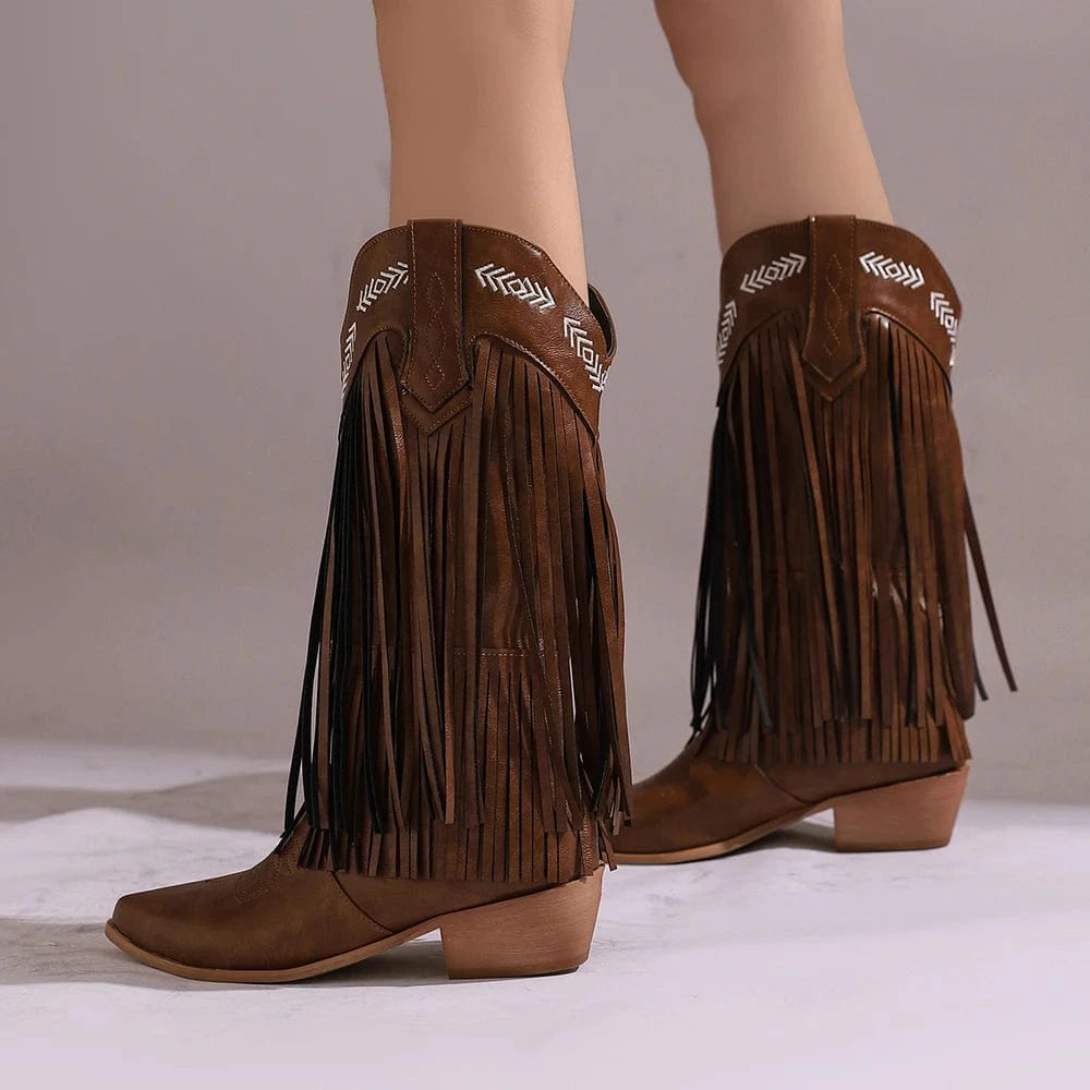 Cowboy boots mocka dam