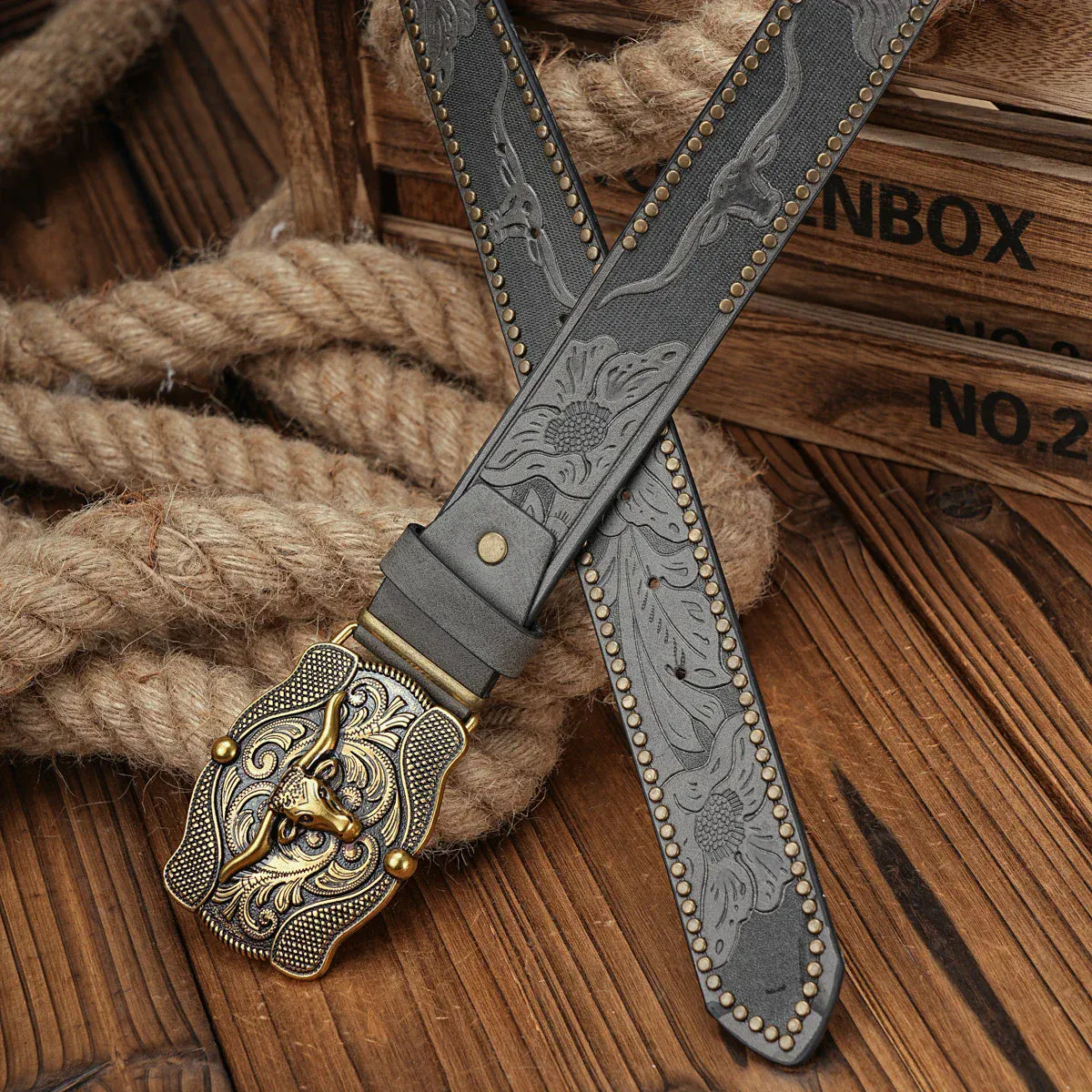 Cowboybälte skulpterat longhornspänne