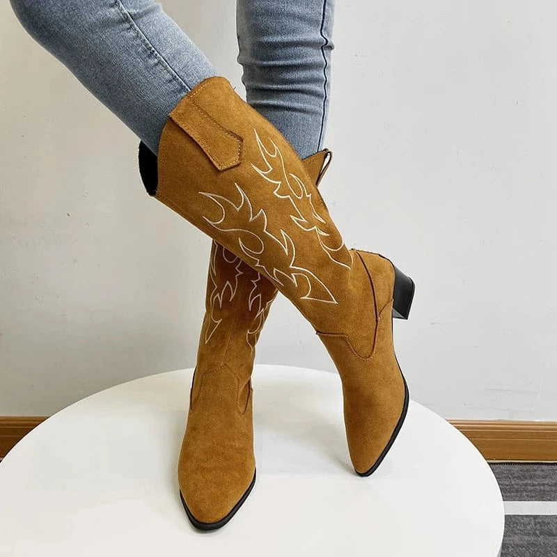 Cowboyboots med broderad sammet