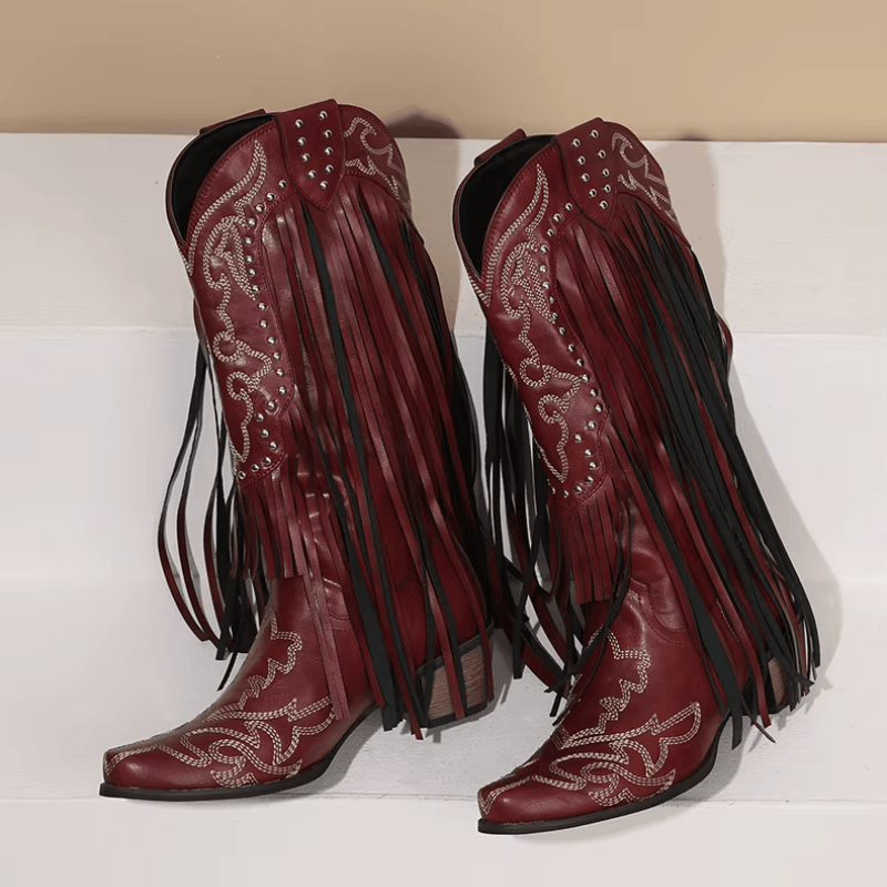 Cowboyboots med fransar och broderi i västernstil