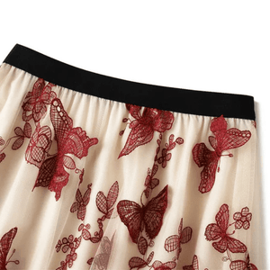 Lång tyllkjol med broderade fjärilar