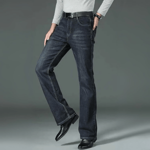 Mörkblå utsvängda jeans för herr