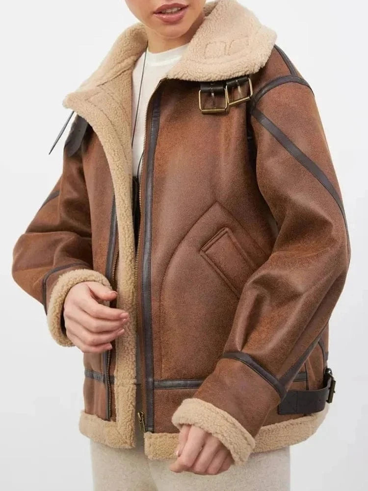 Oversize pilotjacka i mockaimitation med teddyfoder