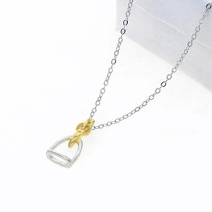 Stigbygel Halsband i silver Silver och guld / 41 cm med 5cm