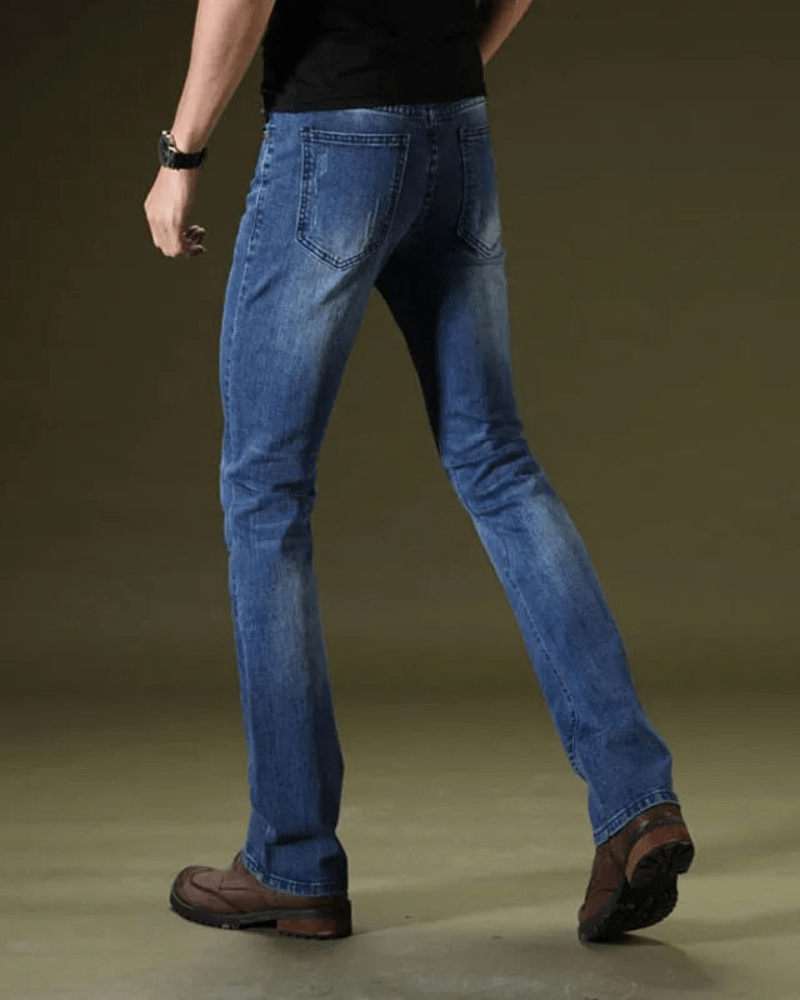 Utsvängda jeans för herr
