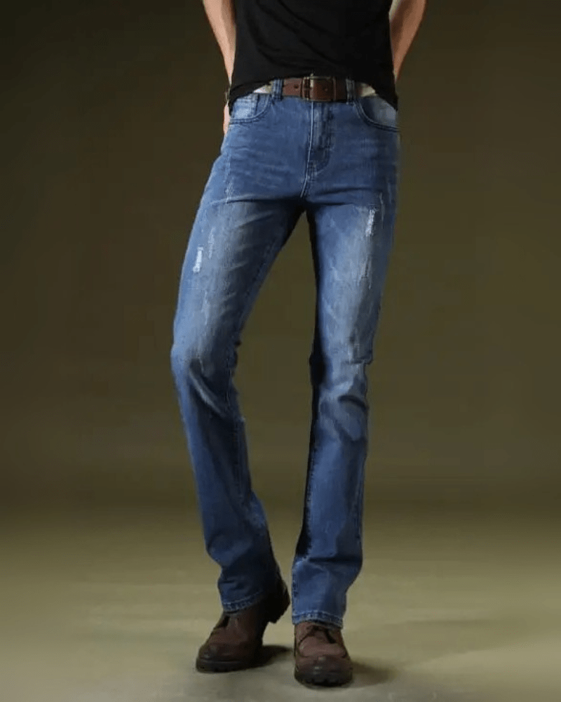 Utsvängda jeans för herr
