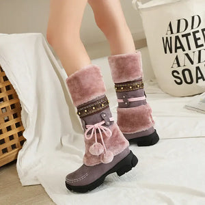 Vinter cowboyboots med fluffig insida och dekorativ snörning